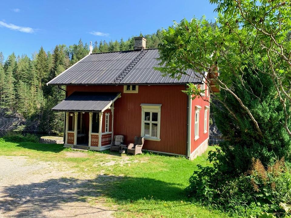 Отель Vrangfoss Slusevokterbolig Funnemark Экстерьер фото